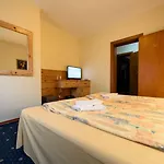 Kap House Family Szálloda 3*