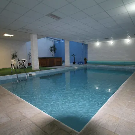 Kap House Family Szálloda Banszko